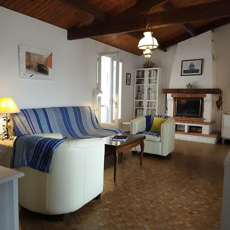 Gu050-001- 3 Pieces 4 Couchages La Gueriniere Villa La Guérinière