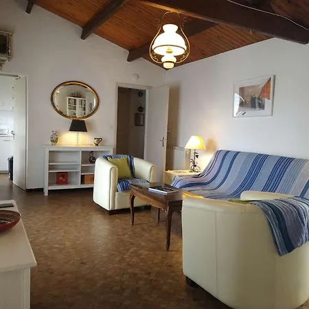 Villa Gu050-001- 3 Pieces 4 Couchages La Gueriniere La Guérinière