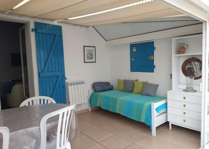 Villa Gu050-001- 3 Pieces 4 Couchages La Gueriniere La Guérinière